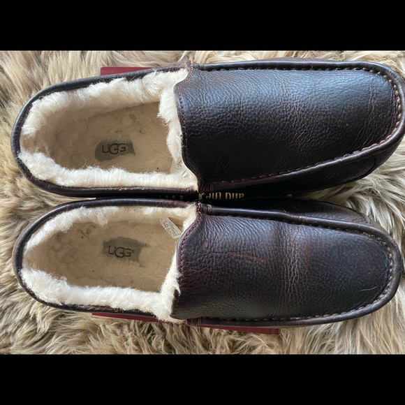 UGG MENS ASCOT LEATHER SLIPPERS COMFORT & DURABILITY - Picture 8 of 8